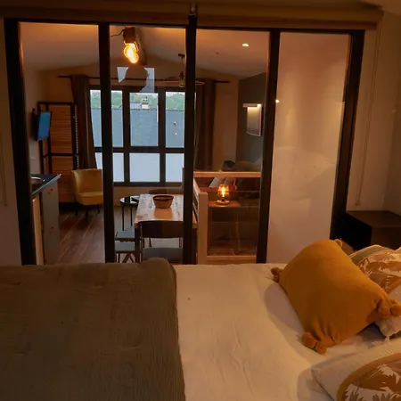 De Bonneville 3* Nantes