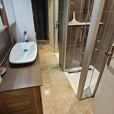 Bed & Breakfast De Bonneville Nantes